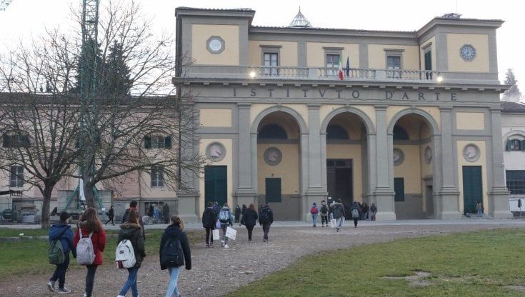 Firenze apra le porte delle scuole ai giovani che chiedono di studiare arte