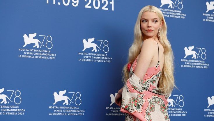 Venezia 78, Anya Taylor-Joy: una "regina di scacchi" che ha paura di cantare sul set
