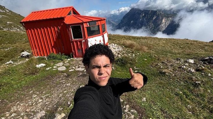 Storia di Bedin, che gira l’Italia senza soldi: “Così nei miei incontri cadono i pregiudizi”