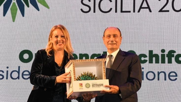Schifani premiato dal suo assessorato: è “ambasciatore dell’ambiente”