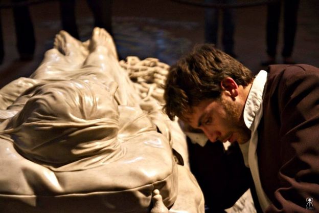 Il principe ha 305 anni, compleanno con visita guidata
