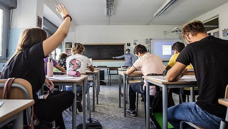 Covid, nelle scuole baresi in un settimana dimezzato il numero delle classi in quarantena. I positivi sono 535 