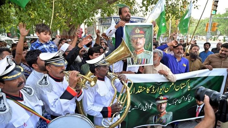 Negoziato Usa-Iran, tutti a Islamabad in cerca dell’accordo di pace: l’uranio il principale ostacolo