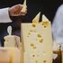 L’Emmentaler...perde i buchi. E la Svizzera corre ai ripari