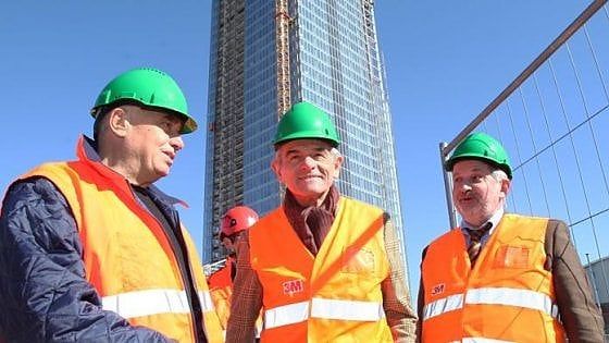 Grattacielo Fuksas, nuovo intoppo: tra Regione e impresa è braccio di ferro sul collaudo 
