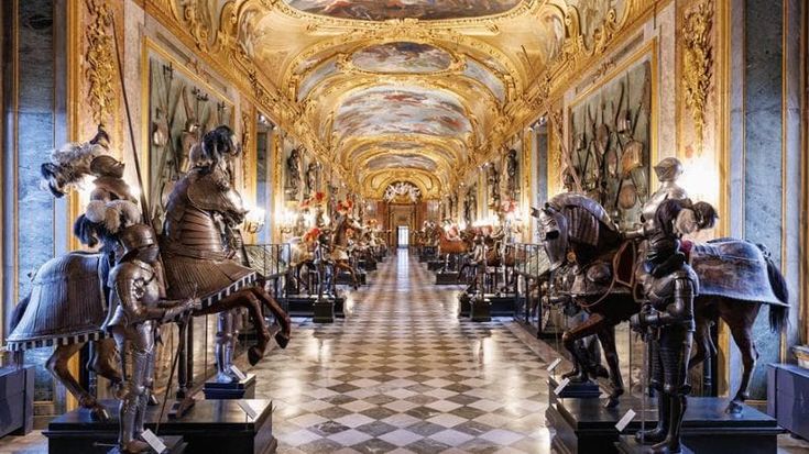 Tornano a risplendere le armature e le medaglie dell’Armeria Reale