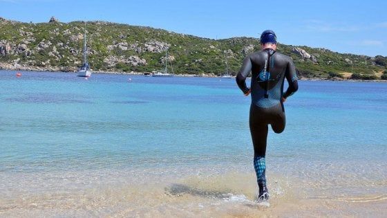 Salvatore, a nuoto nei mari del globo contro le discriminazioni