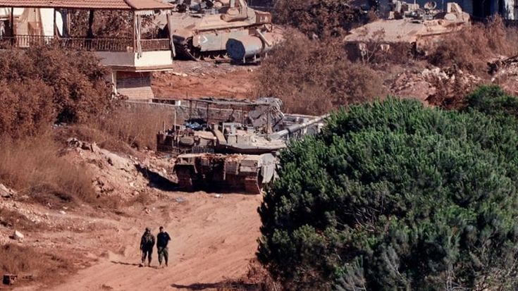 Guerra in Iran, le news del 12 agosto. Nuovi raid Houthi nel Mar Rosso. Israele bombarda il Libano con fosforo bianco