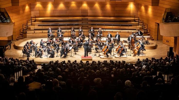 Concerti, balletti, e tanta allegria: nei teatri di Milano arriva il Natale