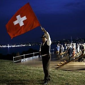 La Svizzera espelle una cittadina straniera: "Non cerchi lavoro? Te ne devi andare"