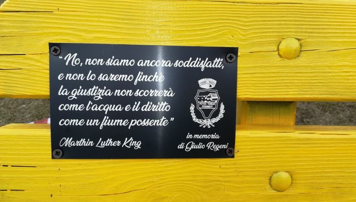 Una panchina gialla per Giulio Regeni: a Malegno l'iniziativa per ricordare il ricercatore a cinque anni dal rapimento