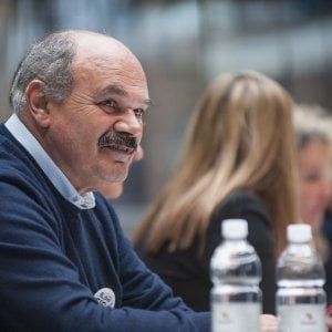 Eataly apre a Parigi il primo negozio. Farinetti: "Non siamo cugini, siamo fratelli"
