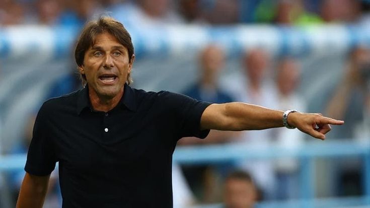 Napoli, Conte difende il primato: “Siamo in emergenza ma sappiamo cosa fare”