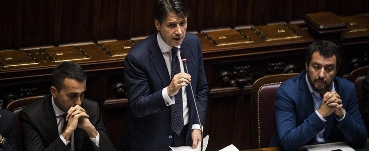 Camera, approvata la fiducia. Conte: "Tratteremo con l'Ue sul nostro debito". Delrio (Pd): "Studi la Carta, non sia un pupazzo" 