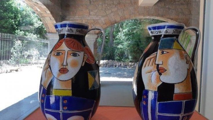 Regione Lombardia ci ripensa e toglie lo scotch dalla ceramiche di Guerrino Tramonti