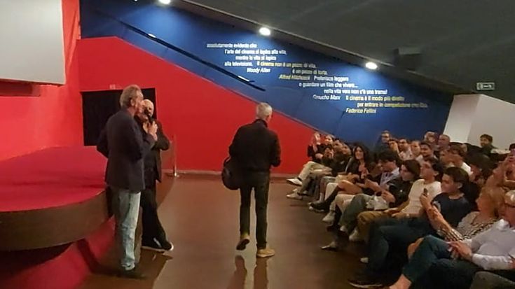 Sorrentino al Modernissimo: “Napoli è la città dove viaggiare senza partire”
