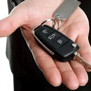 Auto in vacanza, 10 consigli per un noleggio senza sorprese