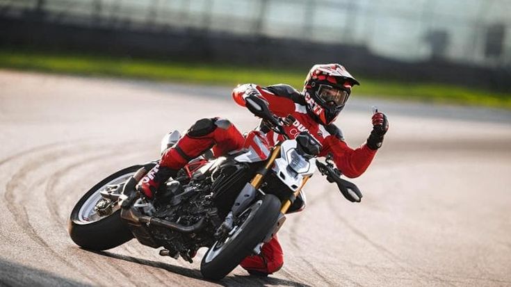 Ducati protagonista a Eicma 2025 con tante novità, dal Monster alle Hypermotard