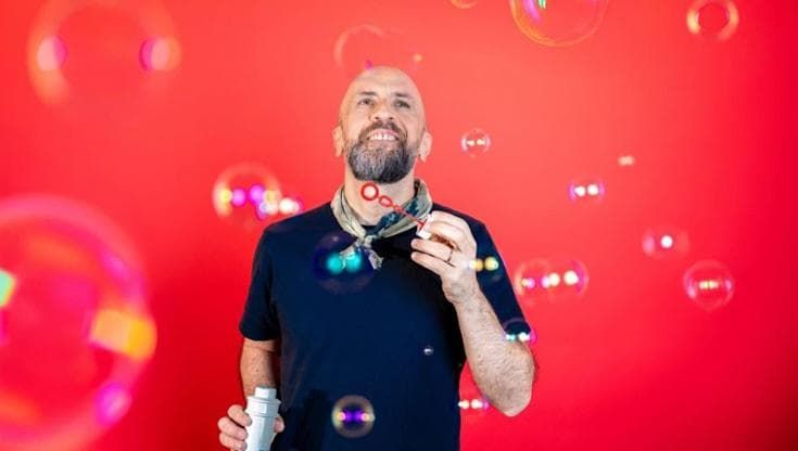 Joe Barbieri “Un omaggio a Stevie Wonder. Porto all’Acacia il mio nuovo disco liberatorio”