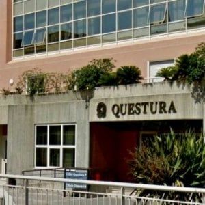 Arrestato tenta fuga ma cade dalla finestra della questura di Siracusa, è grave