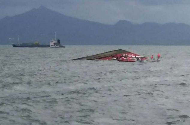 Filippine: affonda un traghetto, morti e dispersi