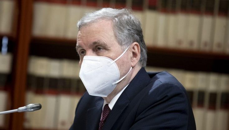 Visco: "Il ritardo nelle vaccinazioni rallenta la ripresa: bisogna accelerare"