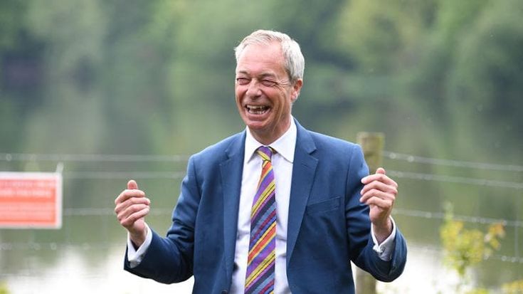 Inghilterra, gli elettori incoronano Farage. I laburisti sono travolti