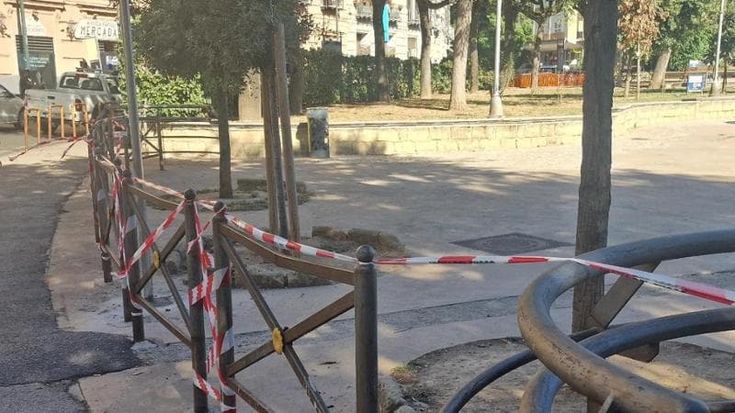 Chiusi i giardini al Corso Vittorio Emanuele