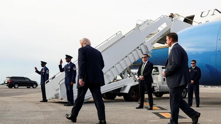 Polemiche per il palazzo nel cielo di Trump: sul nuovo Air Force One oltre un miliardo di lavori
