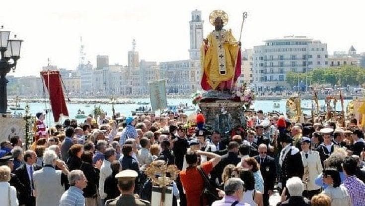 San Nicola blindato a Bari, rinforzi e appello del prefetto: “Segnalate al 112. Ma nessuna psicosi”
