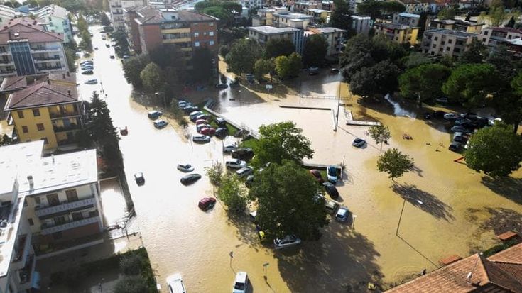 Quelle tre ore di terrore a Campi Bisenzio, così ho visto il fiume inghiottire la mia terra