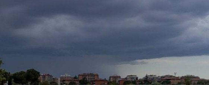 Previsioni meteo Roma, sabato 3 e domenica 4 ottobre tempo in peggioramento, pioggia e nubifragi in arrivo da Nord
