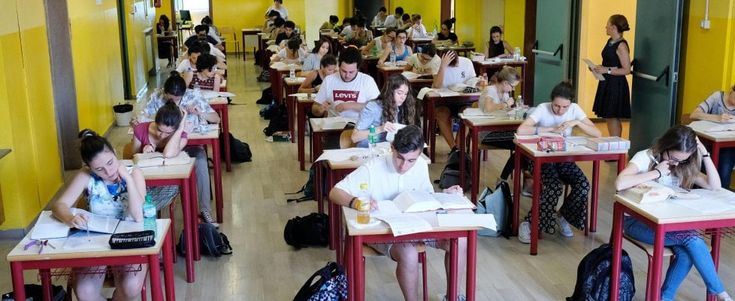 Maturità, seconda prova scritta: Seneca per latino, bici con ruote quadrate per matematica