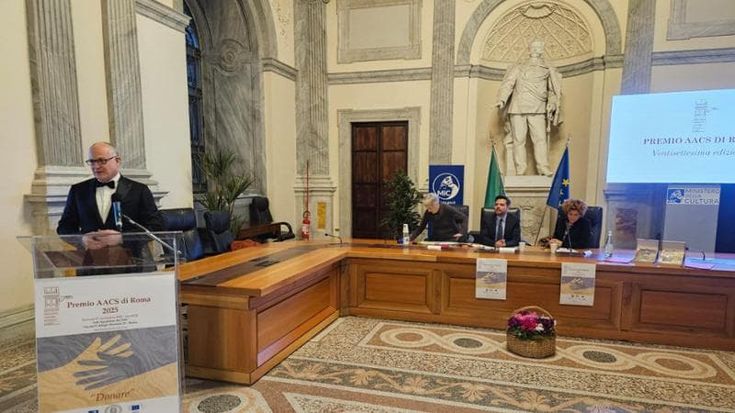 Tavolini selvaggi, il sindaco Gualtieri tira dritto: “Da gennaio nuove regole nonostante il governo”