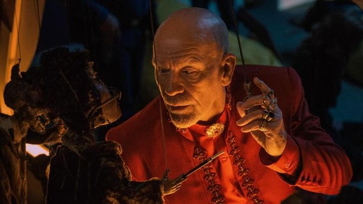 Nella trappola di Malkovich, popstar traviata dalla fama