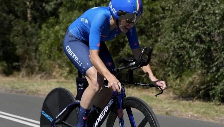 Parigi-Roubaix, Vittoria Guazzini cade in ricognizione: frattura al bacino