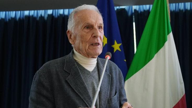 Garattini: “Case di comunità e più soldi ai medici, solo così la sanità migliora”