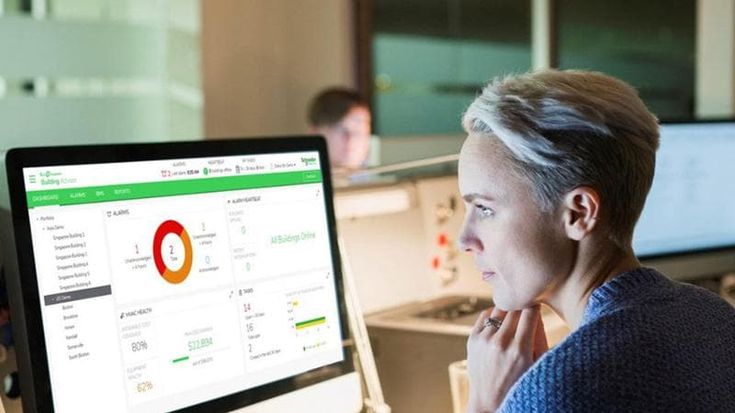Emissioni zero e parità di genere. Dalle maratone ai data center, ecco come l’azienda si fa sostenibile