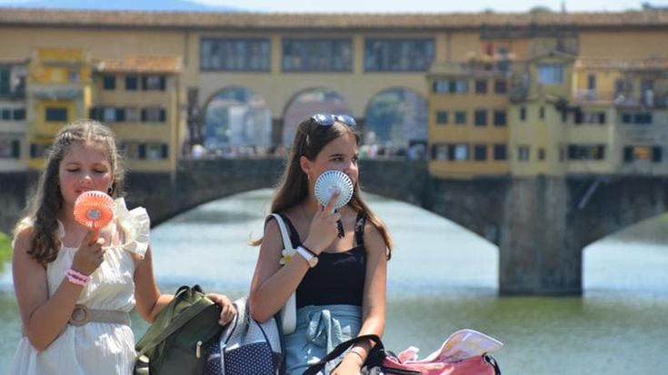 Ferragosto, calano i turisti a Firenze: “Colpa dell’ondata di caldo”