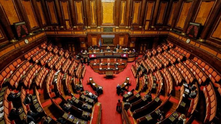 Redditi dei parlamentari: Bongiorno e Tremonti milionari, Lupi raddoppia. Schlein sotto 100mila euro