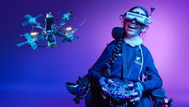 Luisa ha la sma e a 18 anni è campionessa italiana di drone racing: "Così volo più veloce di tutti"