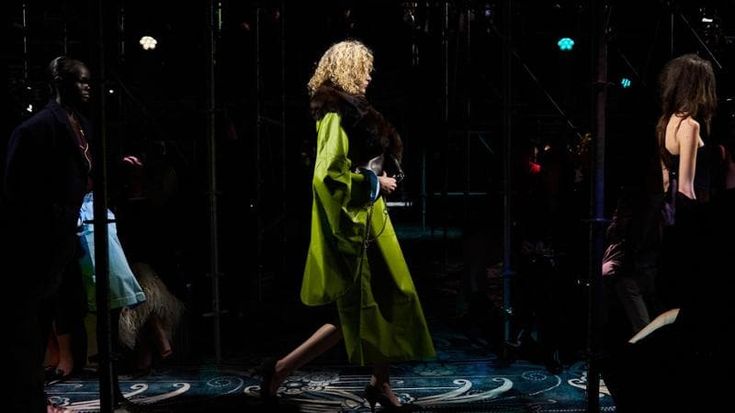 Prada licenzia 222 fornitori in 5 anni, indagini a tappeto su tutta la filiera