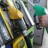 Ip fissa un tetto ai prezzi del carburante. Parte l’effetto traino dopo la mossa di Eni
