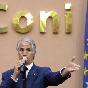 Roma 2024, finale calcio di mattina. Metro per Tor Vergata costa 2 miliardi