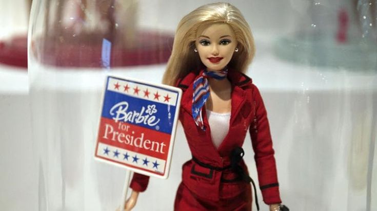 Barbie, il lato oscuro della bionda
