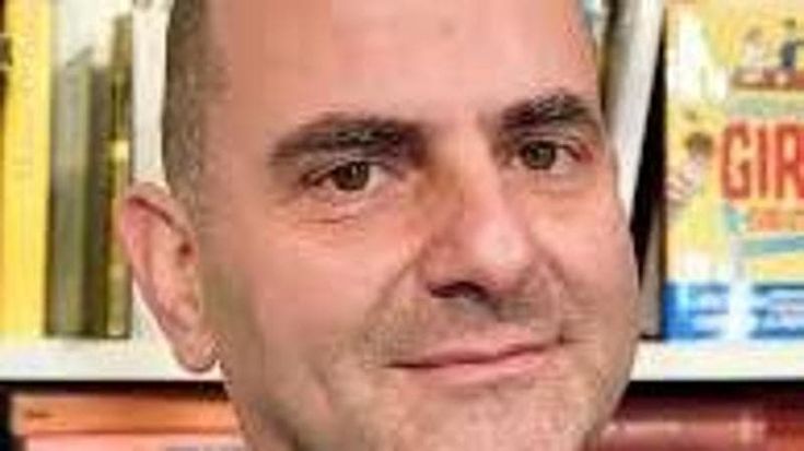 Pellai: “Ormai è un tema di salute pubblica, serve subito una norma su social e teenager”