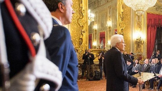 Mattarella premia i campioni dell'Italia che resiste e sa aiutare gli altri: 40 onorificenze