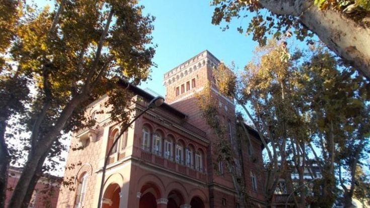 Troppi tagli, via alla colletta per i laboratori del liceo Kennedy