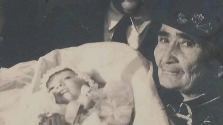 Le "mammane" salentine, una storia da salvare: un paese vuole dedicare le vie alle antiche levatrici