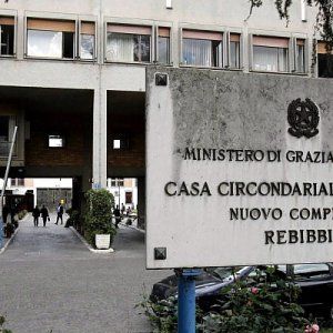 Uccise manager a San Lorenzo, arrestato per violenza in carcere a Roma